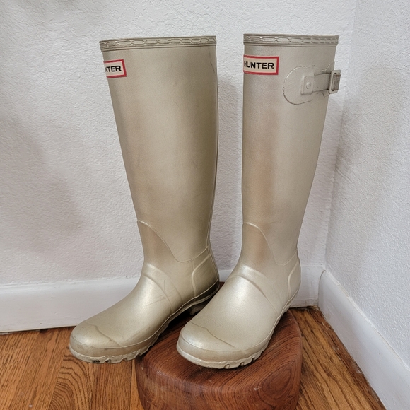 Hunter Tall Gold Rainboots Size 37/6 - Picture 13 of 13